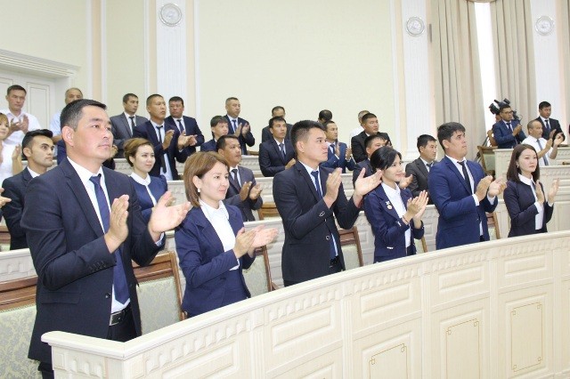 Өзбекистан Жаслар аўқамы Қарақалпақстан Республикалық Кеңесиниң баслығы сайланды