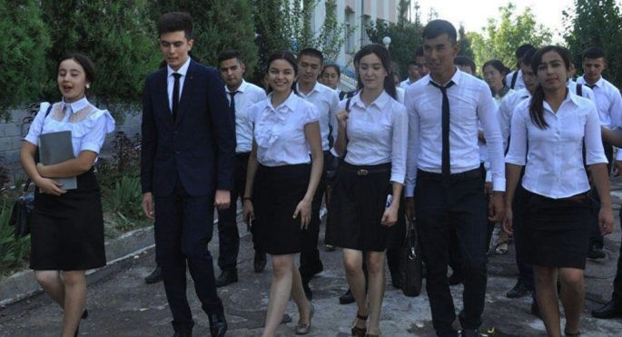 Өзбекистанда 11 класс оқылатуғын болды ма ямаса колледж?
