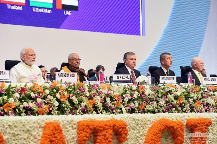Өзбекстан Республикасы Президенти «Ҳәўижли Гужарат – 2019» халық аралық инвестиция саммитинде қатнасты