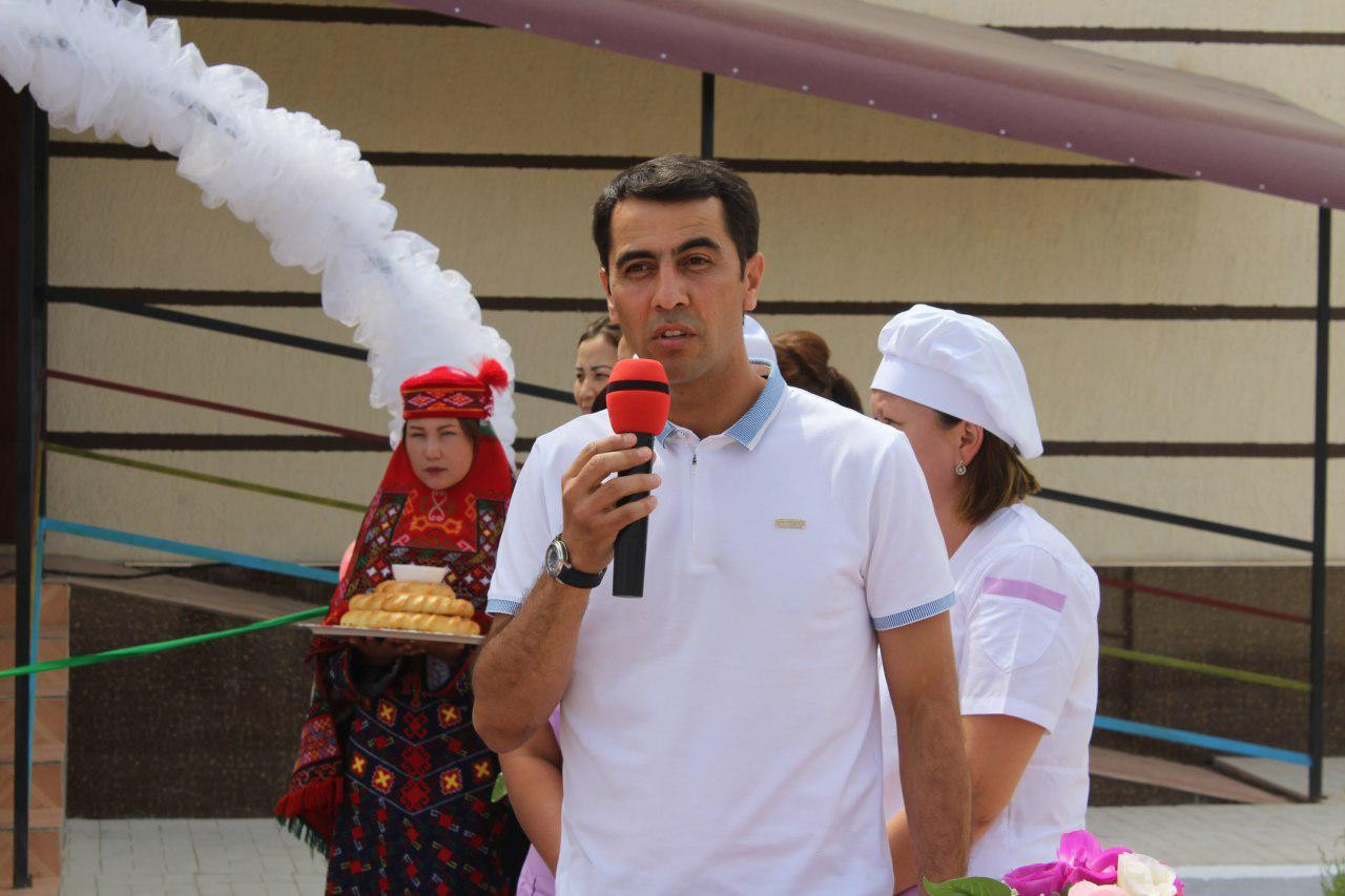 Ravshan Ermatov Shımbayda balalar baqshasınıń ashılıwında qatnastı